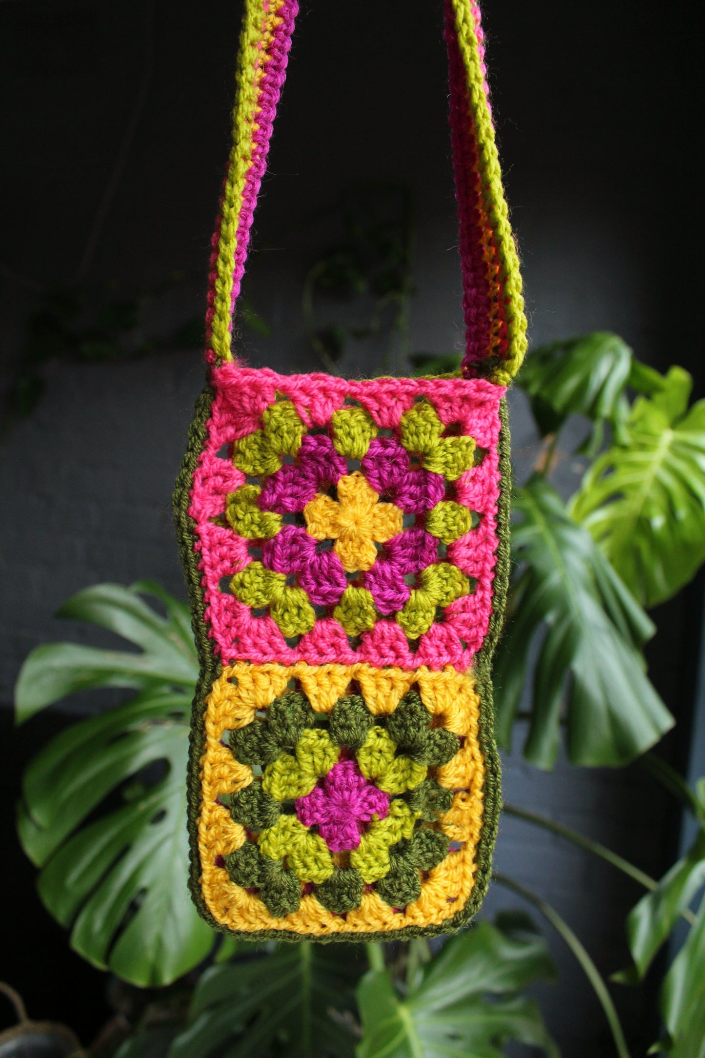 Granny Square Phone Pouch